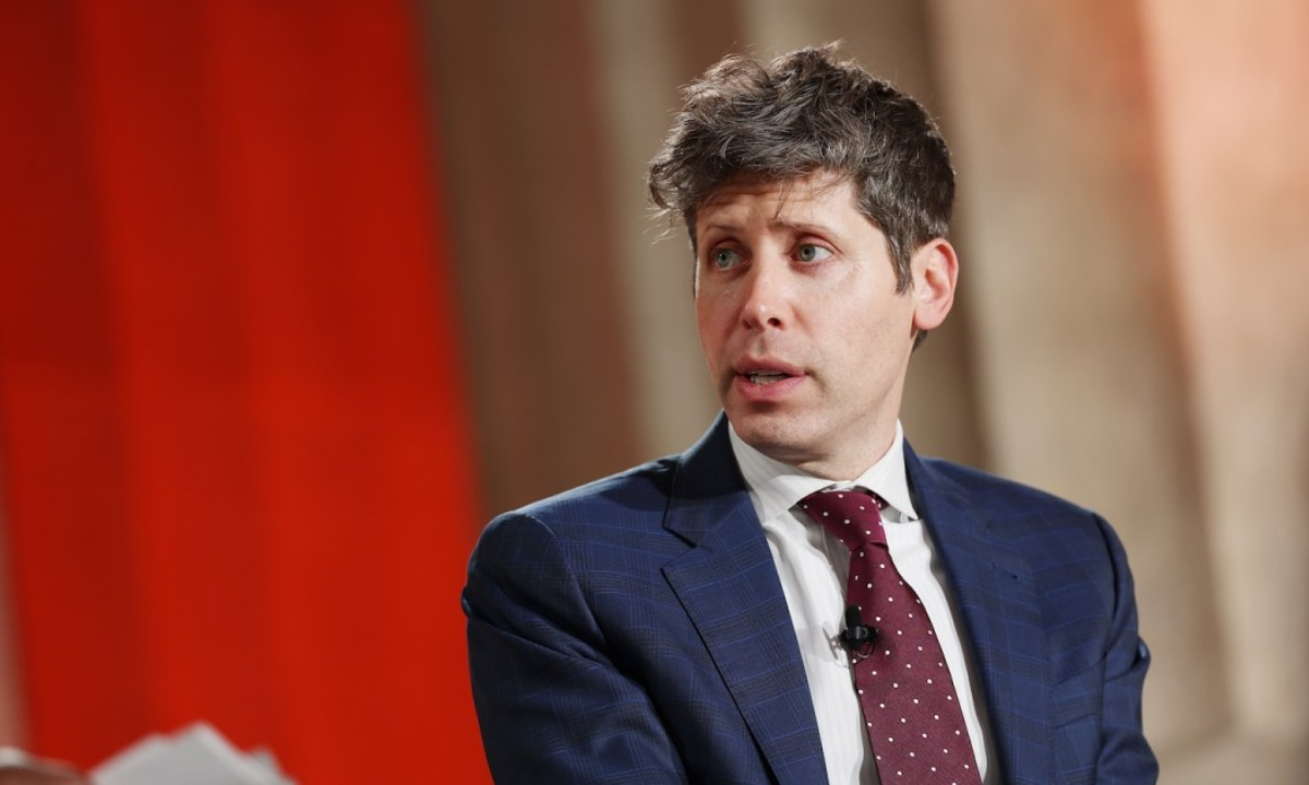 Sam Altman pede desculpas após tragédia em Tumbler Ridge ligada a conta banida do ChatGPT