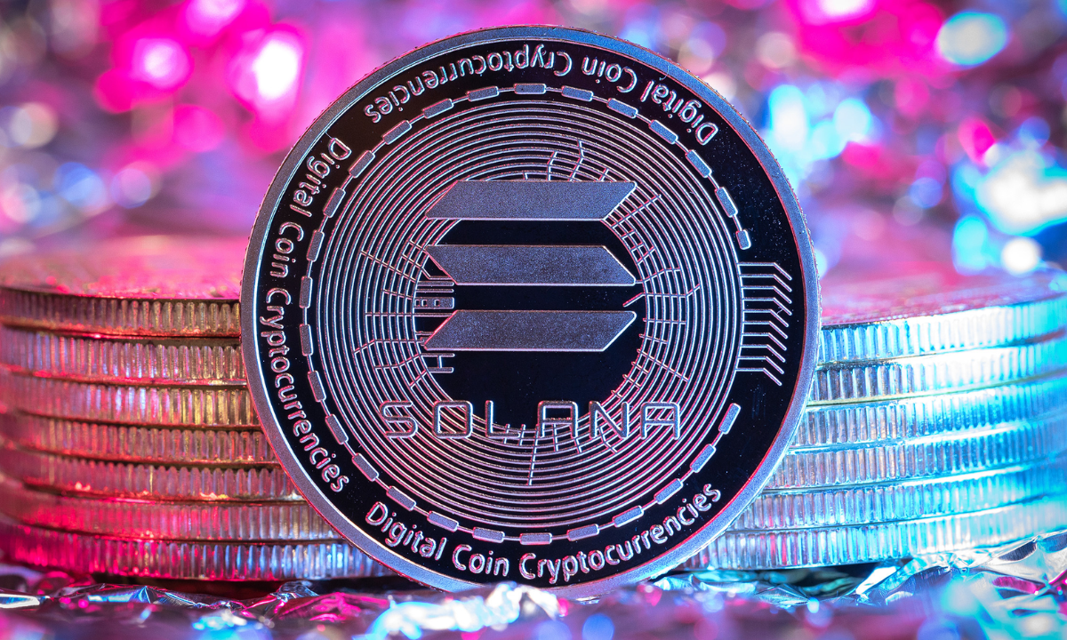 Solana pode romper US$ 100 enquanto o bitcoin se aproxima de US$ 74 mil no rali cripto?