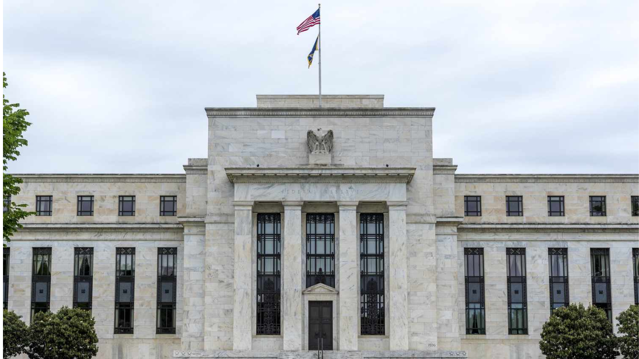  Fed segue dividido sobre juros enquanto riscos de inflação persistem