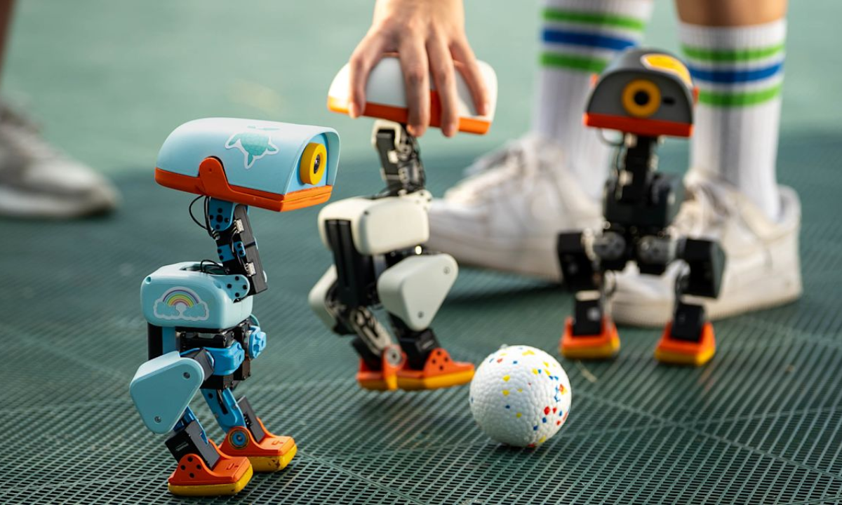 Microduck mostra como chips chineses estão entrando no mercado global de robôs pessoais